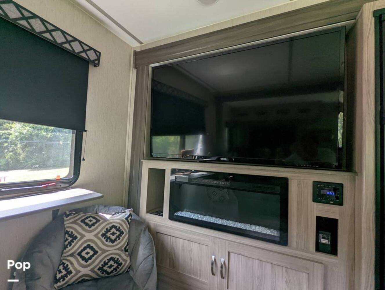 A photo of this 2021 Coachmen Freedom Express 323 BHDS