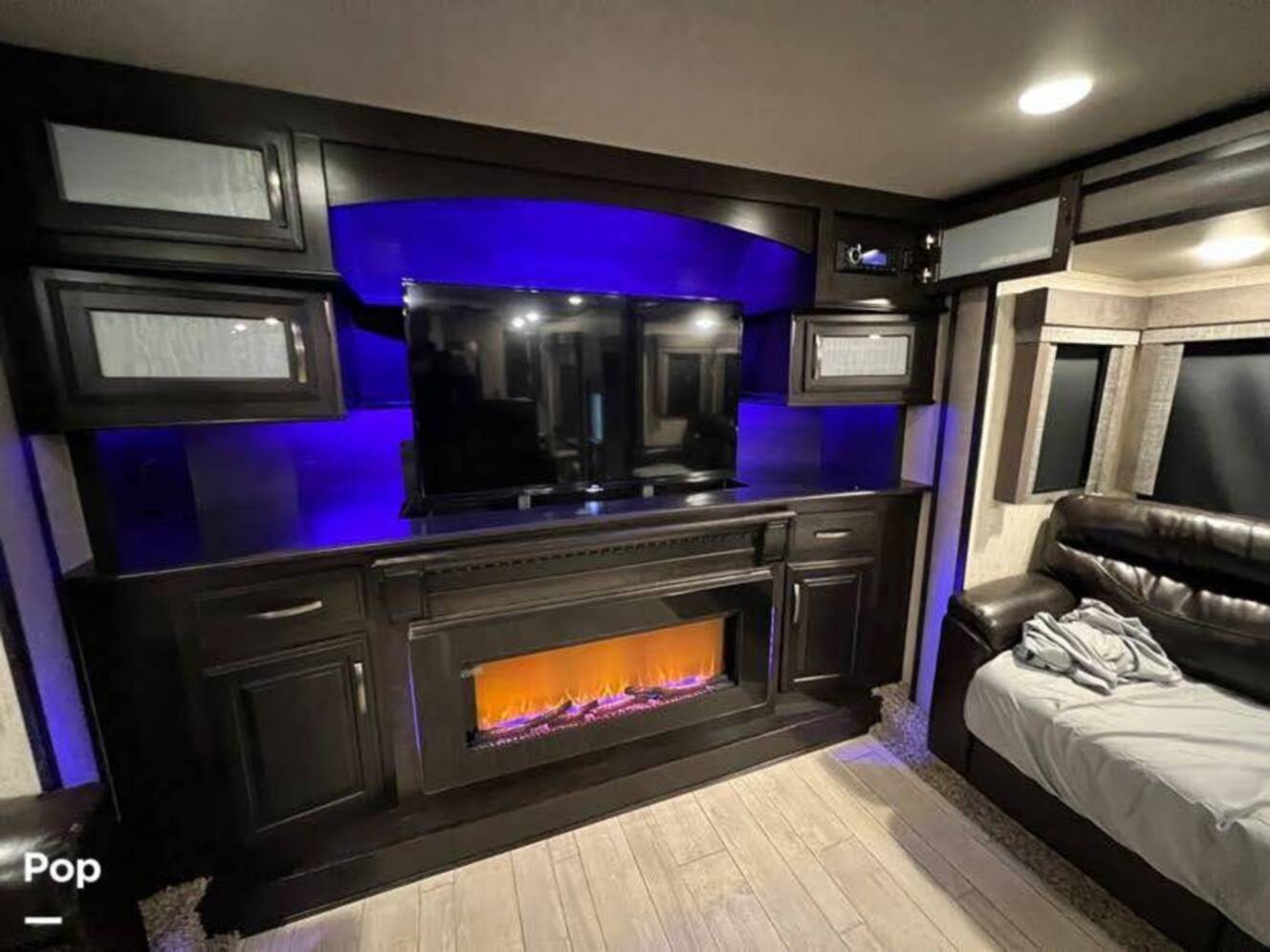 A photo of this 2018 Grand Design Momentum 376TH