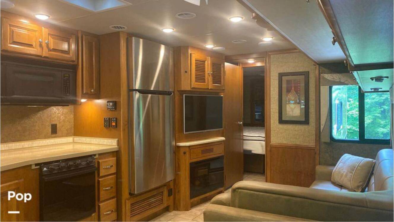 A photo of this 2015 Tiffin Allegro 32SA