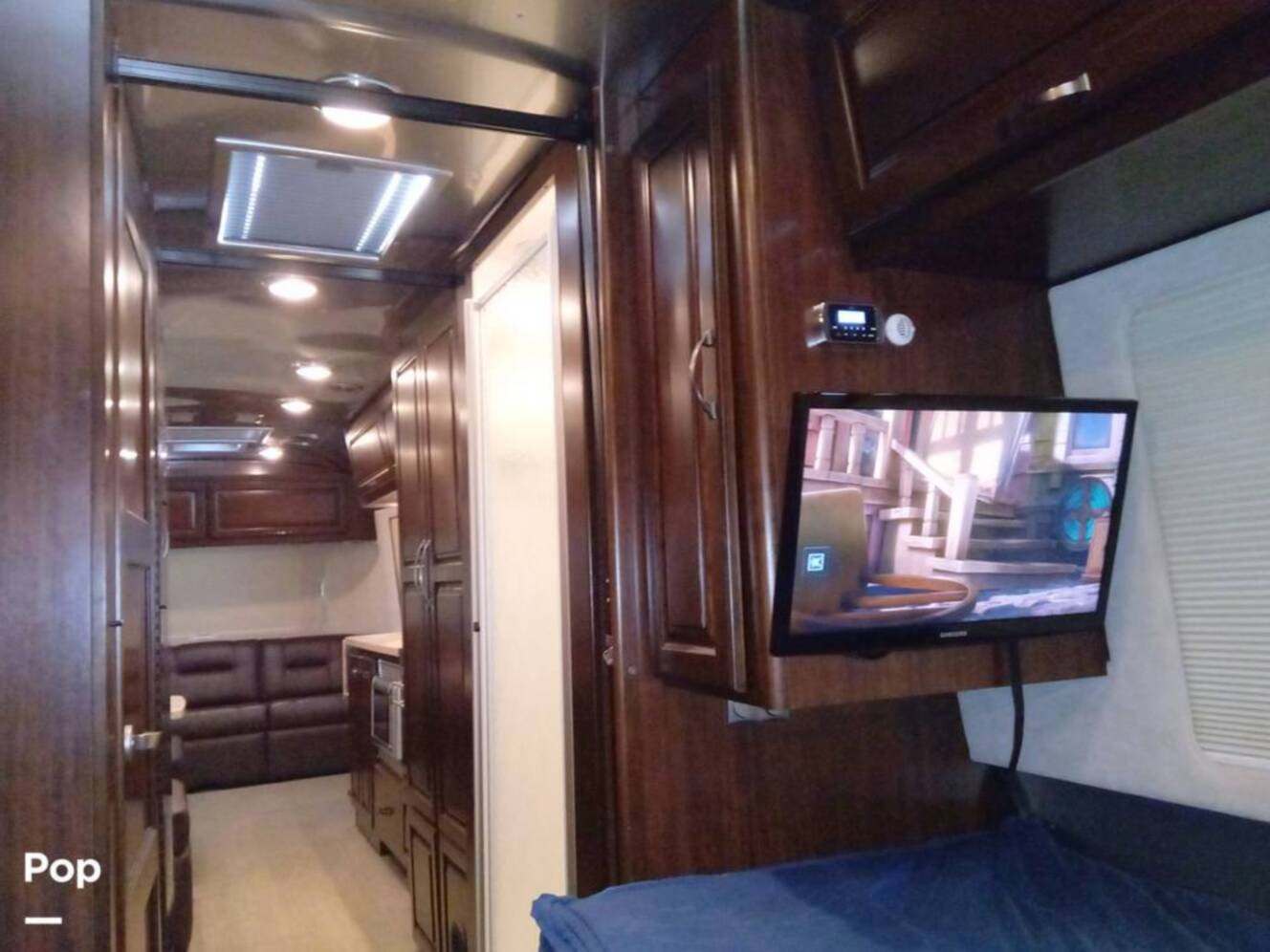 A photo of this 2016 Airstream Classic 30 Twin