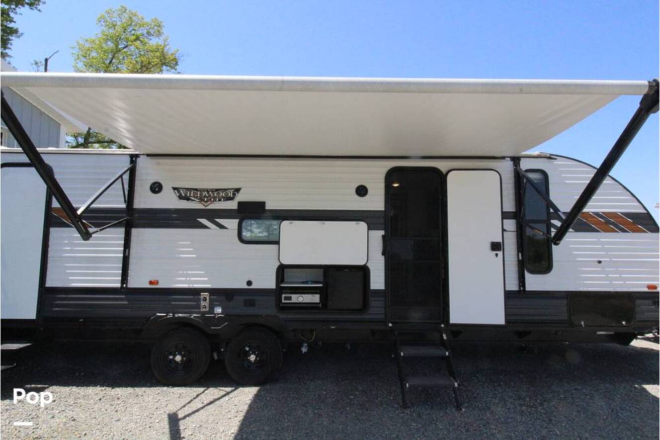 A photo of this 2022 Forest River Wildwood X-lite 263BHXL
