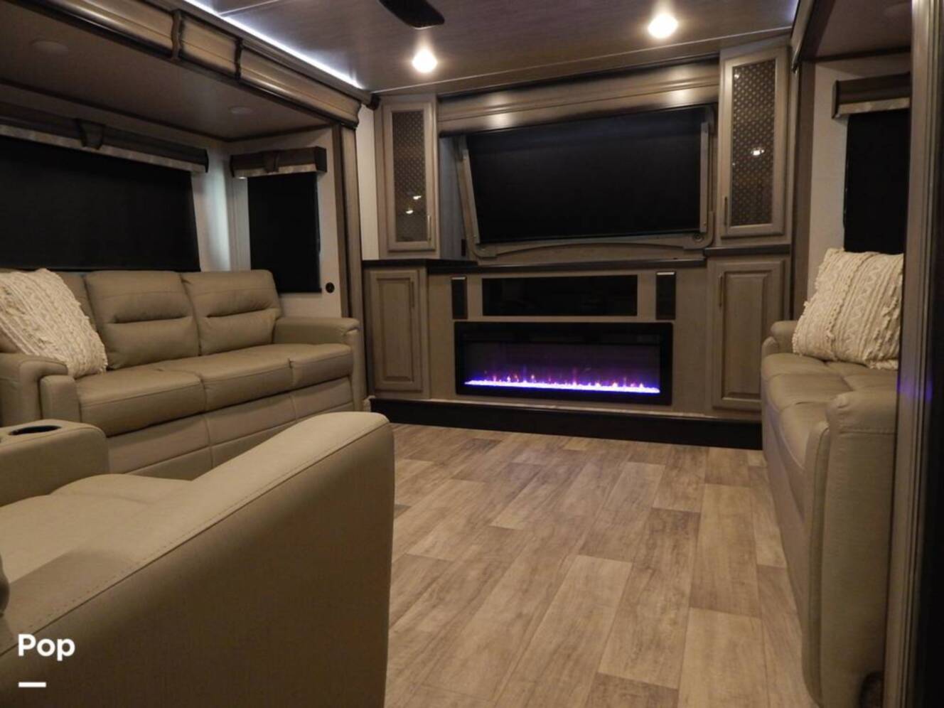 A photo of this 2021 Keystone Montana 3761FL