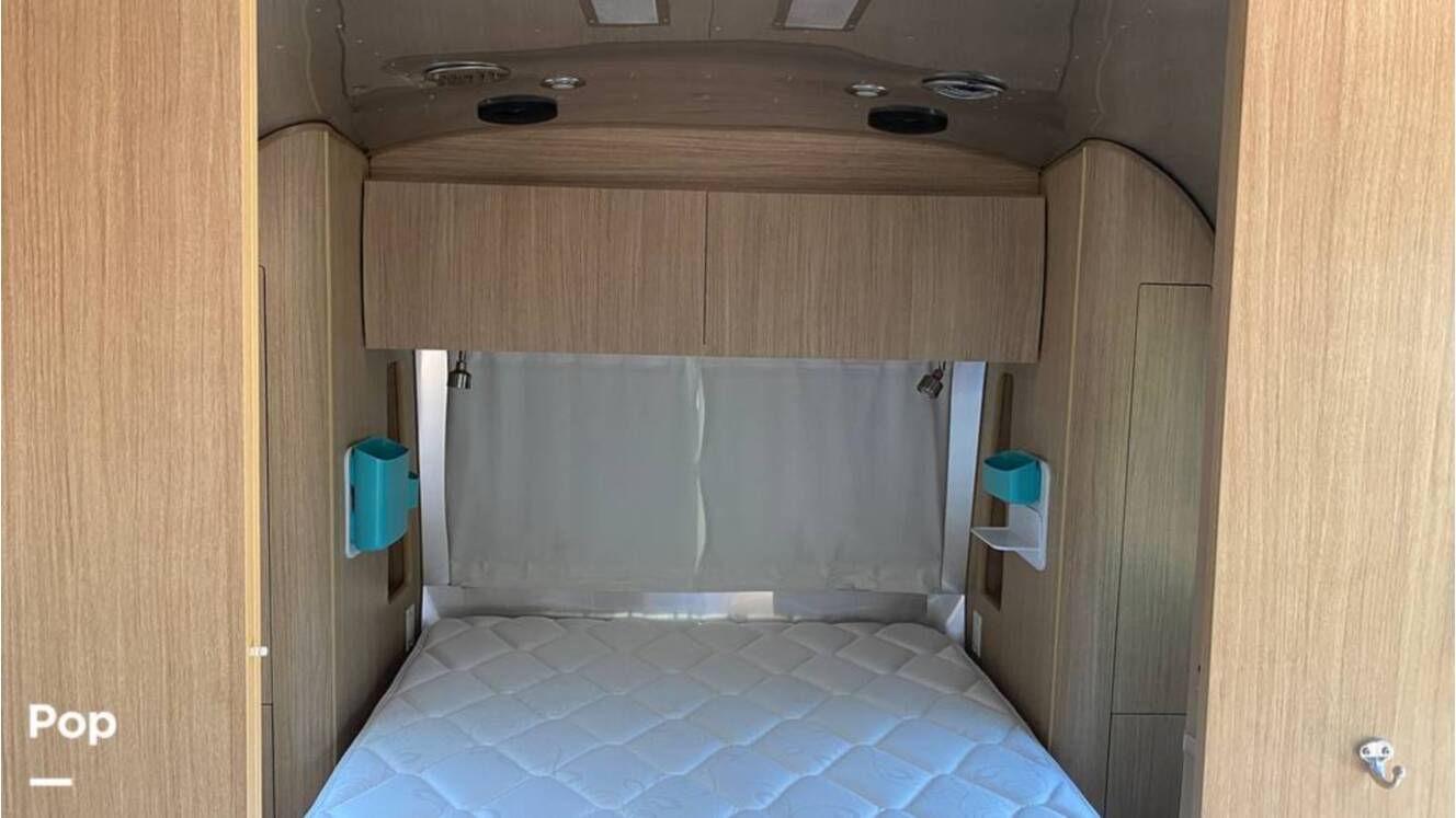 A photo of this 2019 Airstream Flying Cloud 30FB Bunk