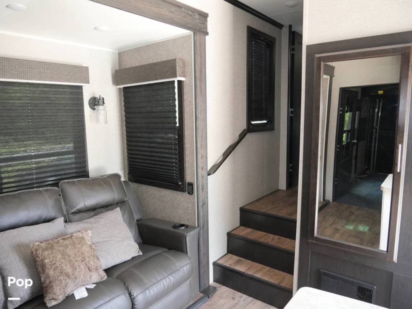 A photo of this 2020 Jayco Talon 385T