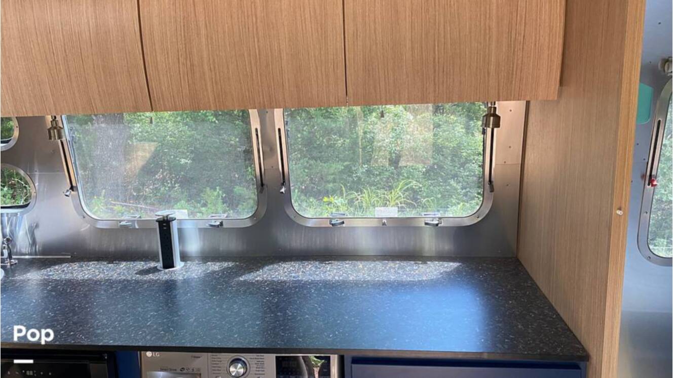 A photo of this 2019 Airstream Flying Cloud 30FB Bunk