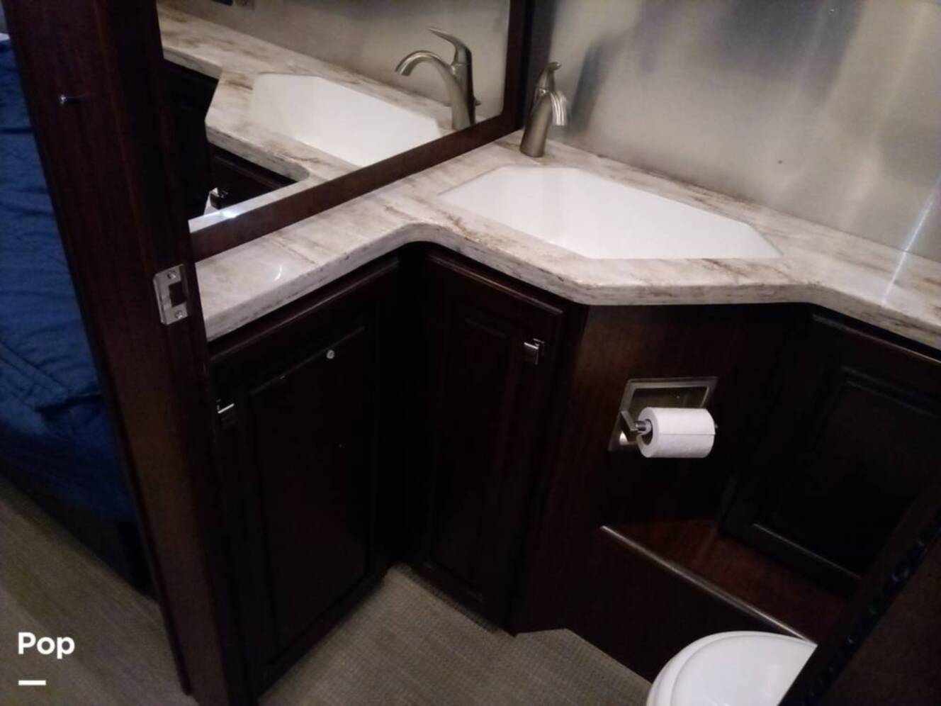A photo of this 2016 Airstream Classic 30 Twin
