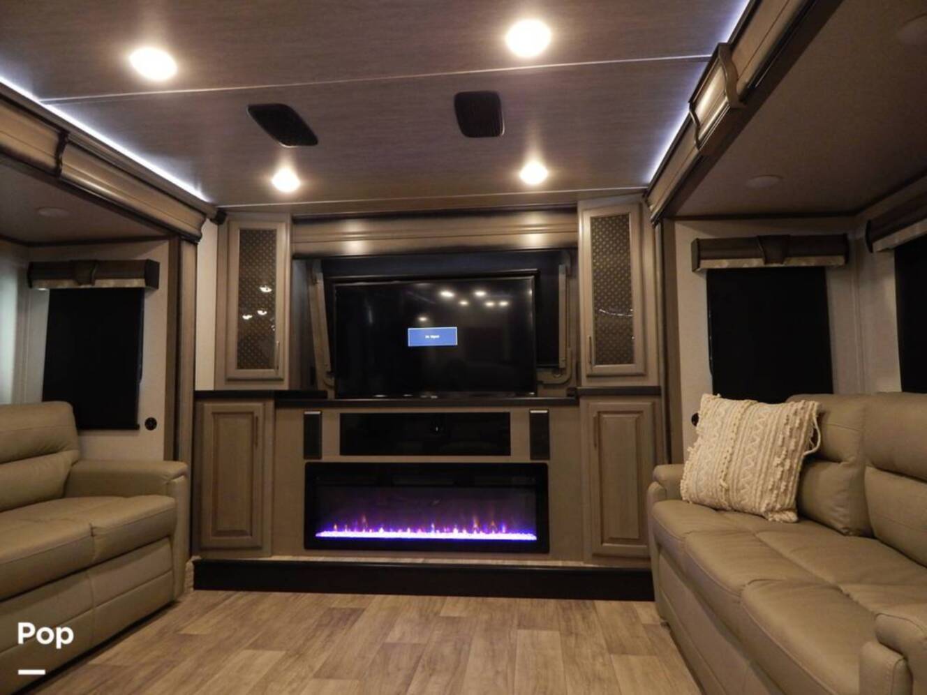 A photo of this 2021 Keystone Montana 3761FL