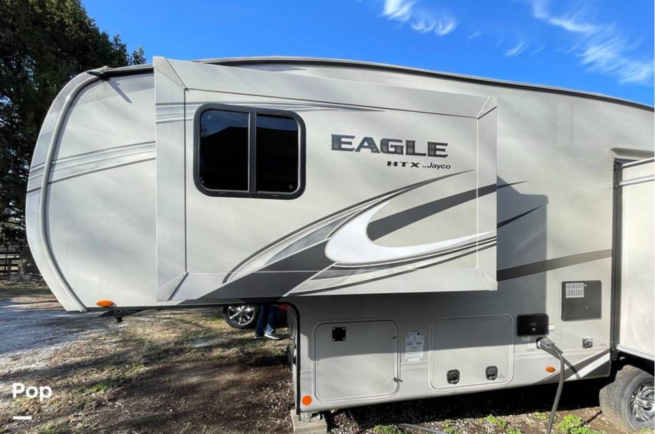 A photo of this 2019 Jayco Eagle HTX 27SGX