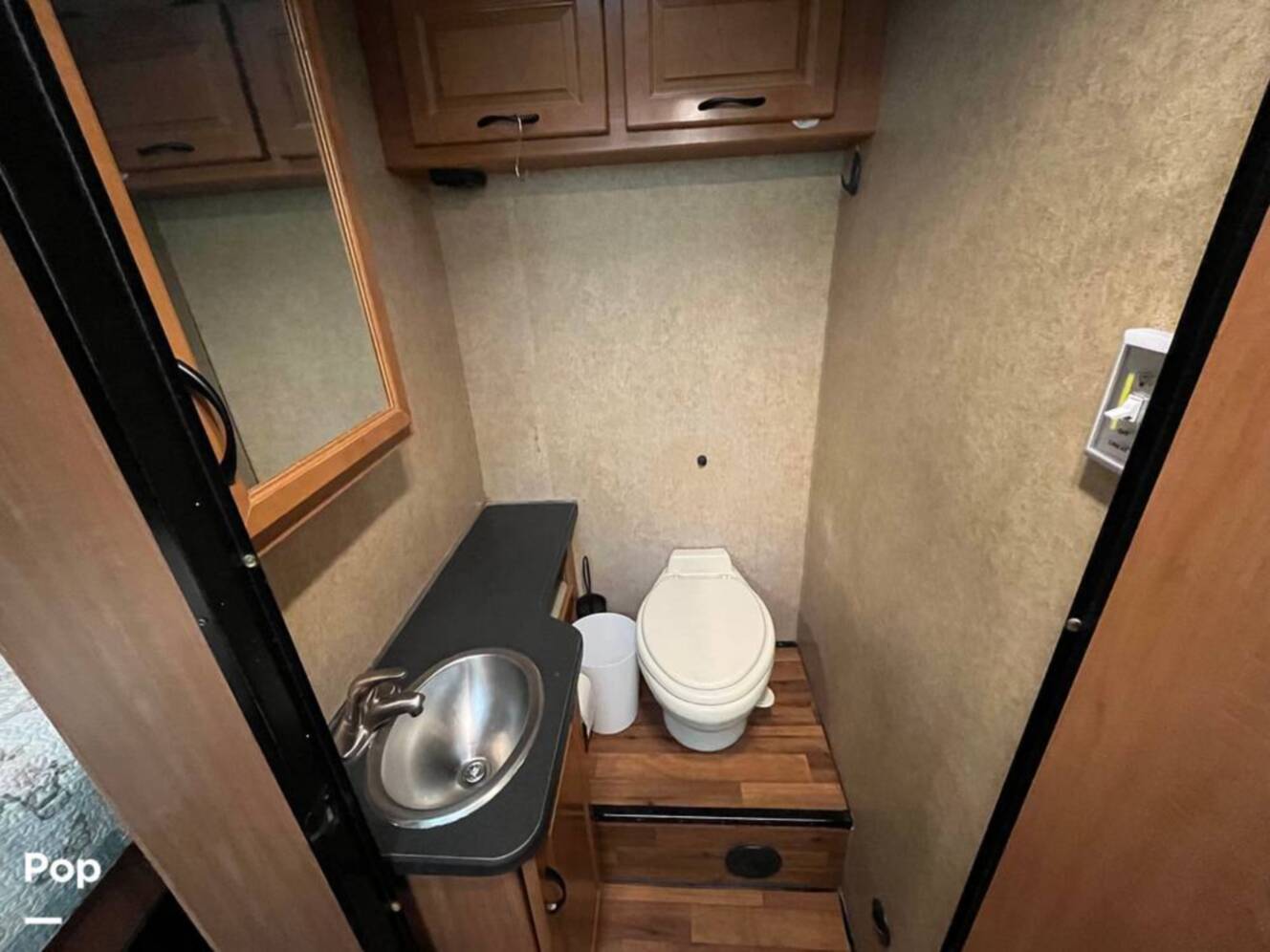 A photo of this 2018 Thor Motor Coach Majestic 28A