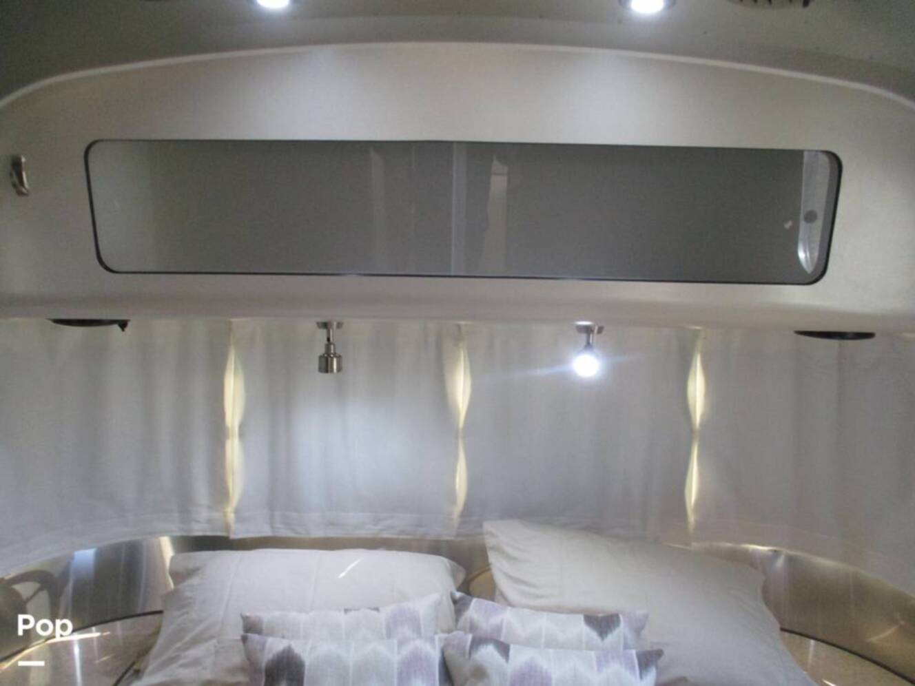 A photo of this 2018 Airstream Airstream International Signature 27FB