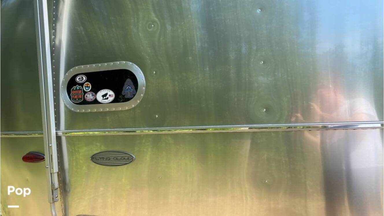 A photo of this 2019 Airstream Flying Cloud 30FB Bunk