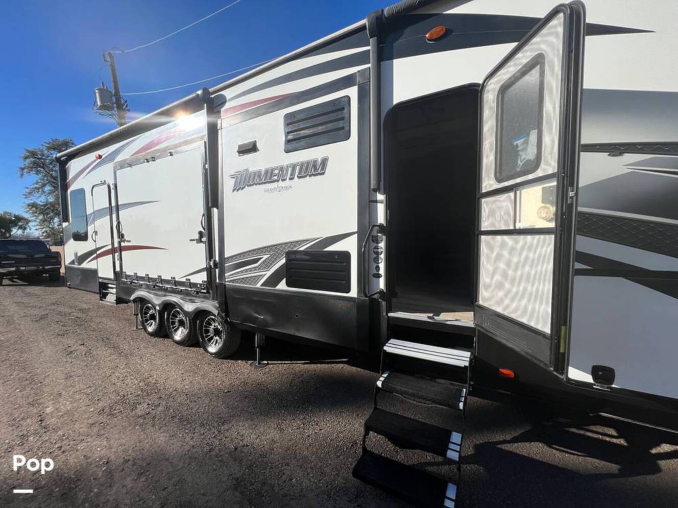 A photo of this 2017 Grand Design Momentum 399th
