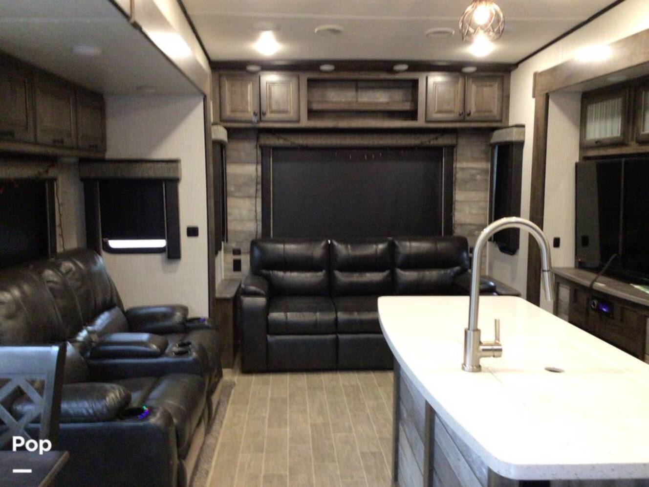 A photo of this 2020 Heartland Bighorn 39MB