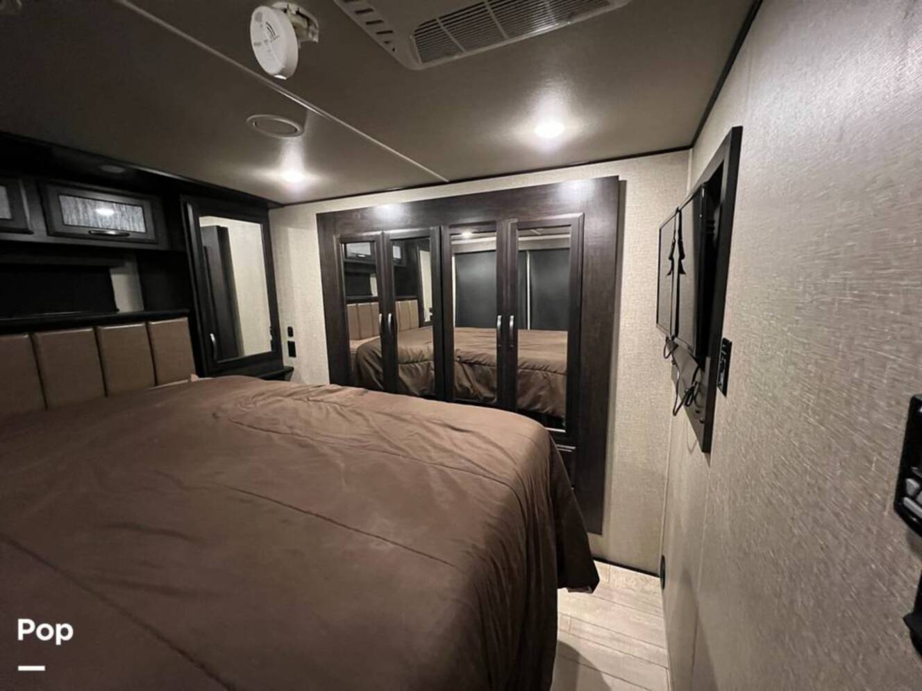 A photo of this 2018 Grand Design Momentum 376TH