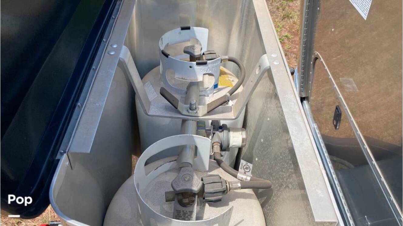 A photo of this 2019 Airstream Flying Cloud 30FB Bunk