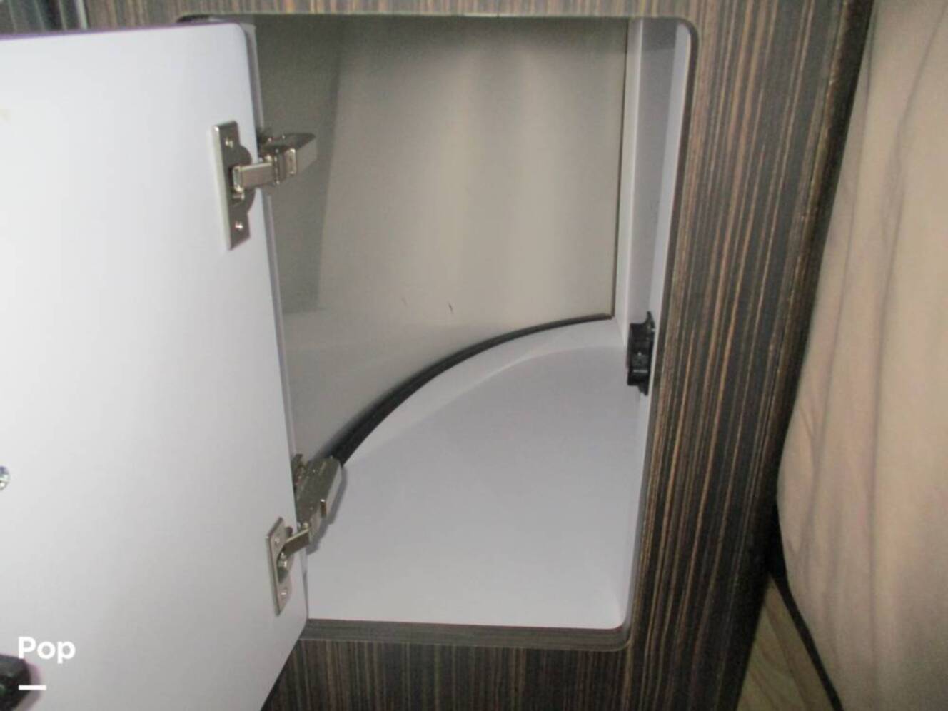 A photo of this 2018 Airstream Airstream International Signature 27FB