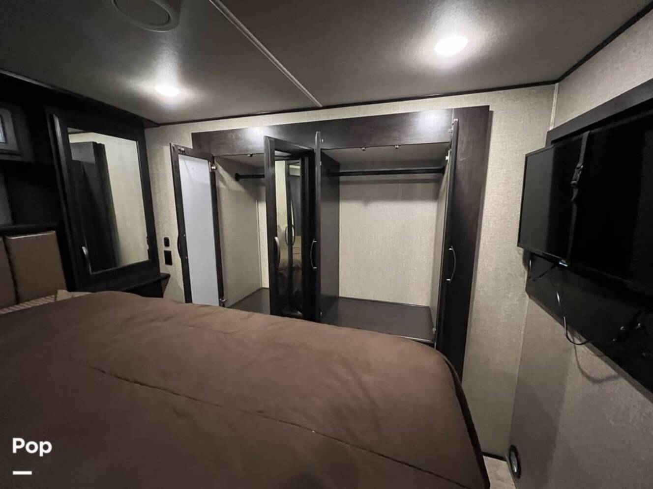 A photo of this 2018 Grand Design Momentum 376TH