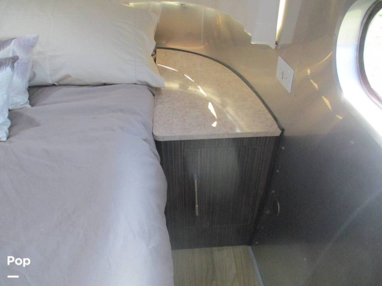 A photo of this 2018 Airstream Airstream International Signature 27FB