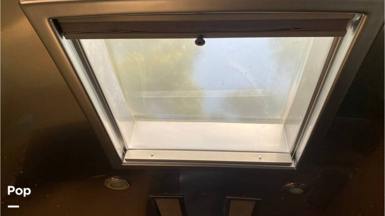 A photo of this 2019 Airstream Flying Cloud 30FB Bunk