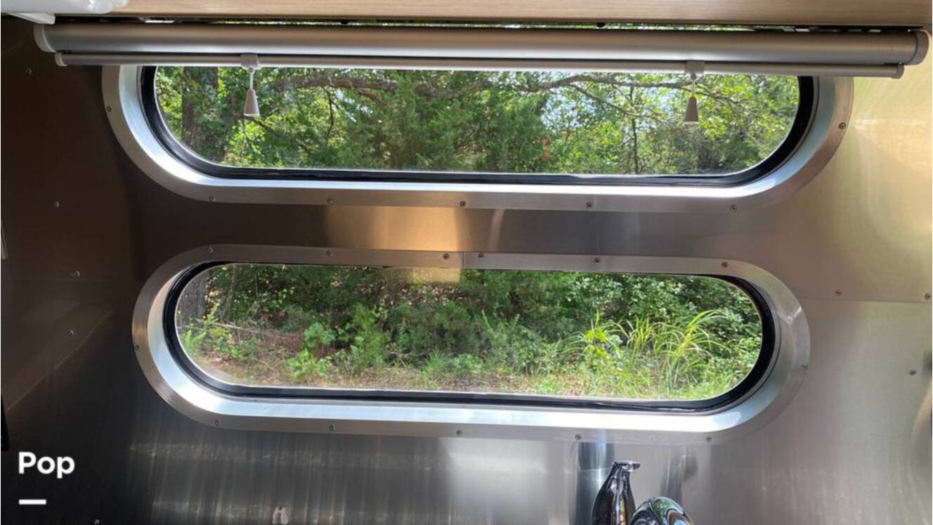A photo of this 2019 Airstream Flying Cloud 30FB Bunk