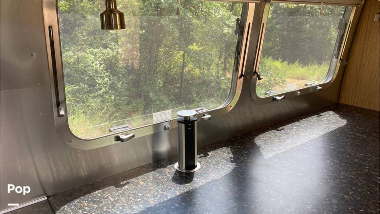 A photo of this 2019 Airstream Flying Cloud 30FB Bunk