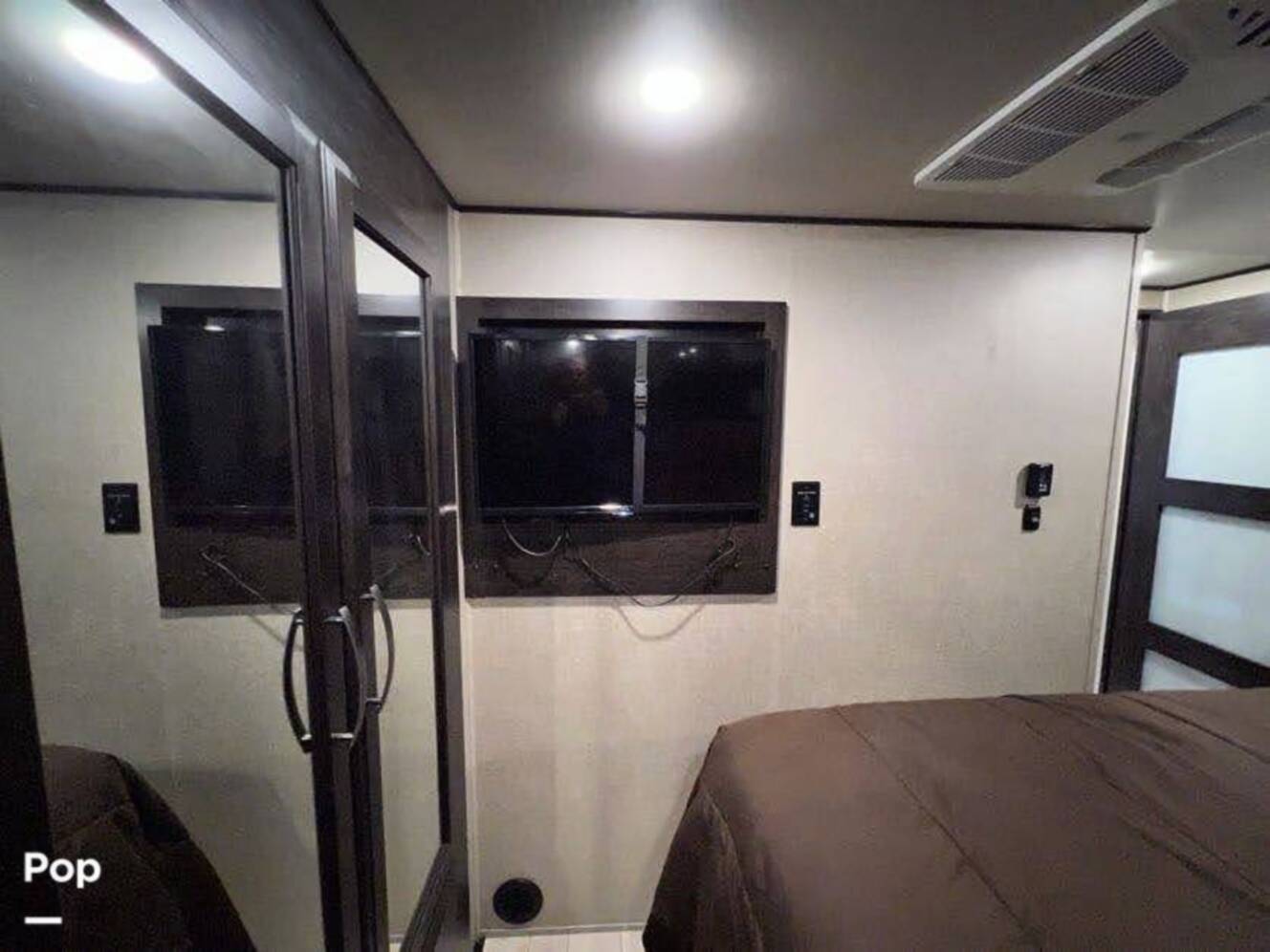 A photo of this 2018 Grand Design Momentum 376TH