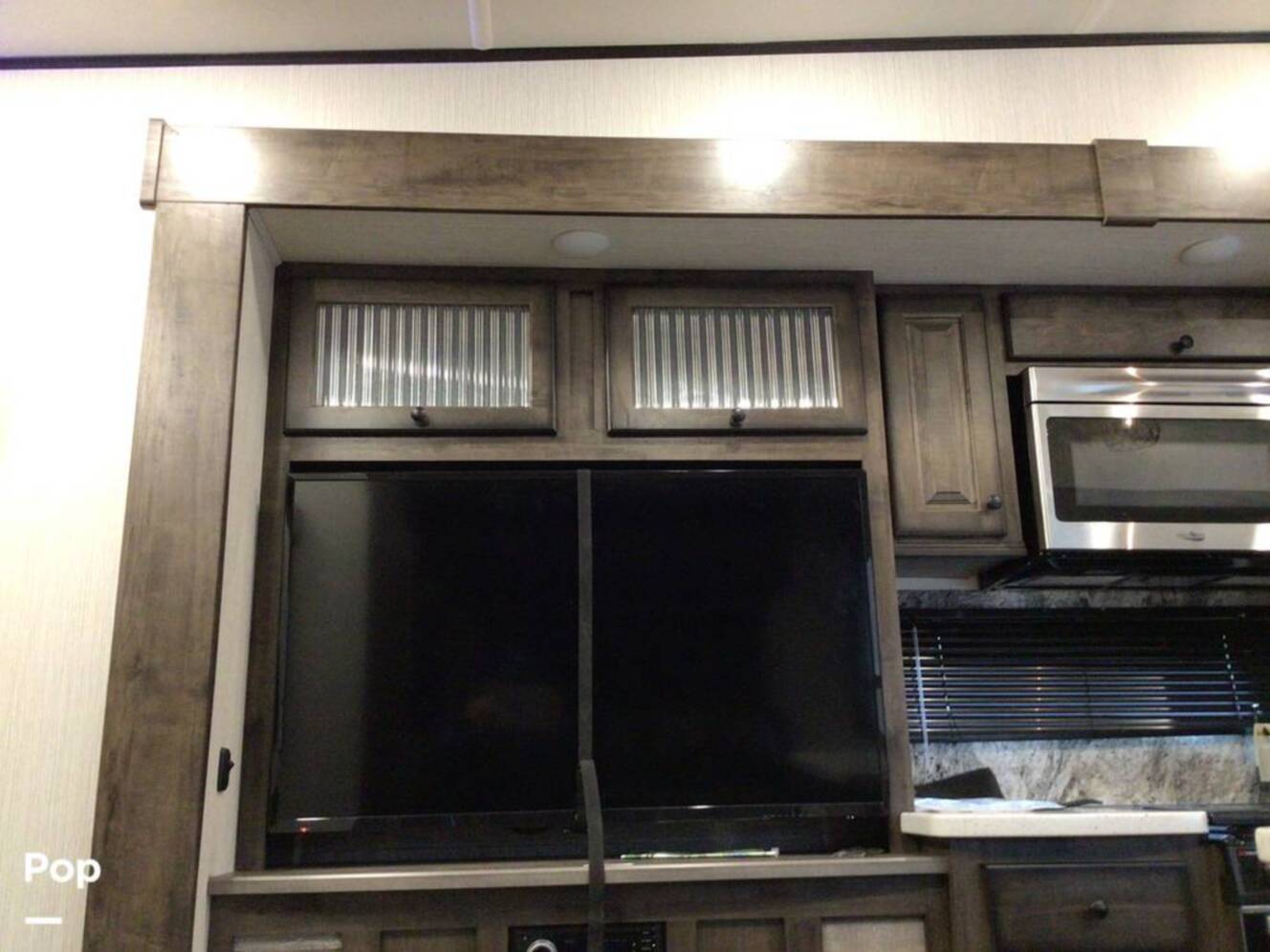 A photo of this 2020 Heartland Bighorn 39MB