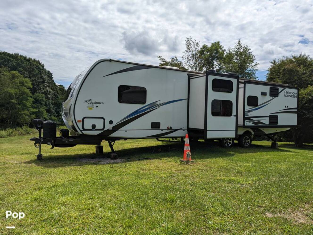 A photo of this 2021 Coachmen Freedom Express 323 BHDS