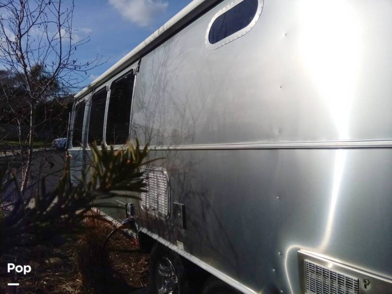 A photo of this 2016 Airstream Classic 30 Twin