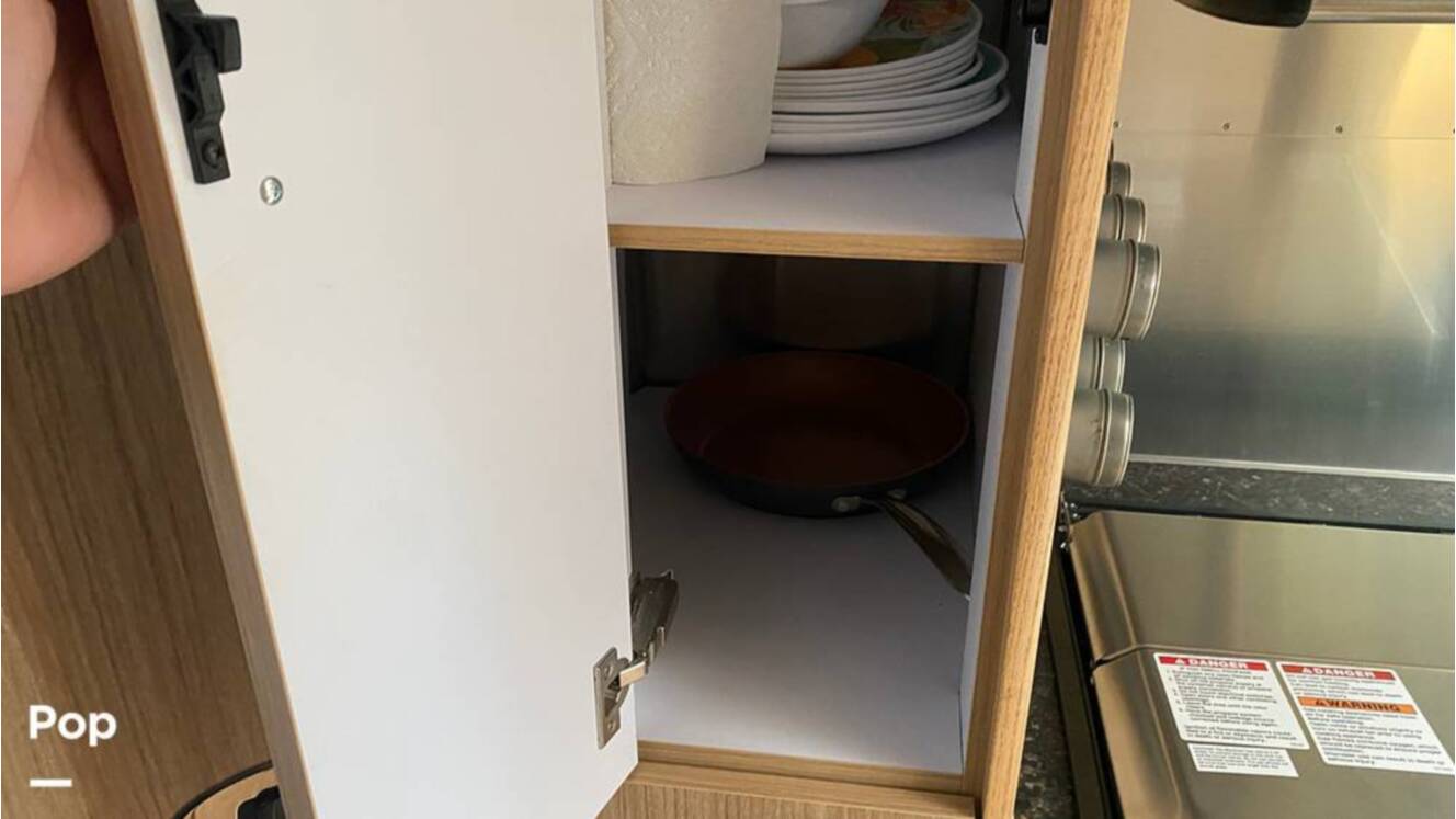 A photo of this 2019 Airstream Flying Cloud 30FB Bunk