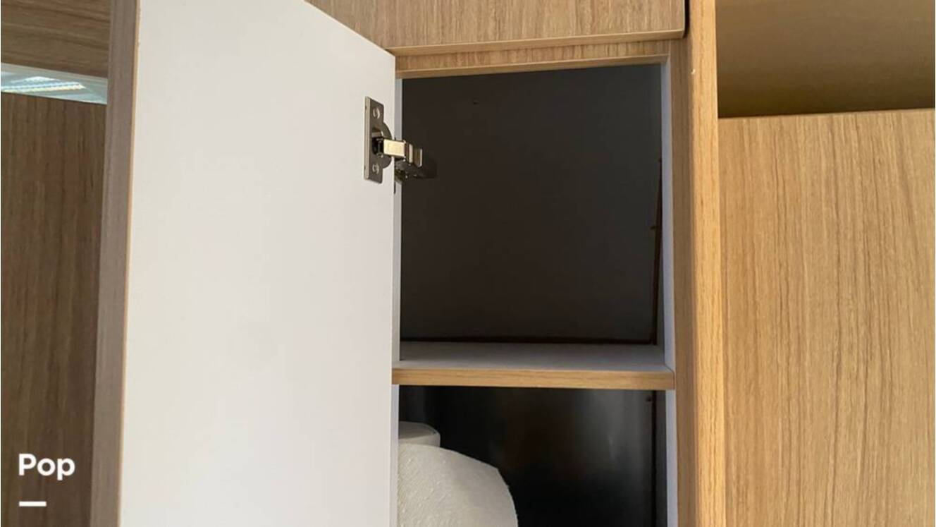 A photo of this 2019 Airstream Flying Cloud 30FB Bunk