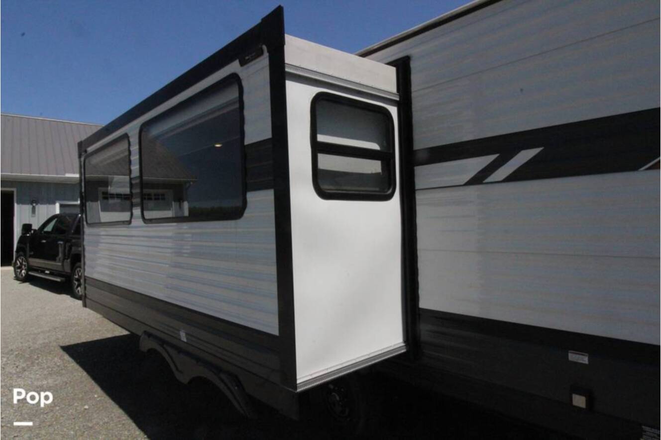A photo of this 2022 Forest River Wildwood X-lite 263BHXL