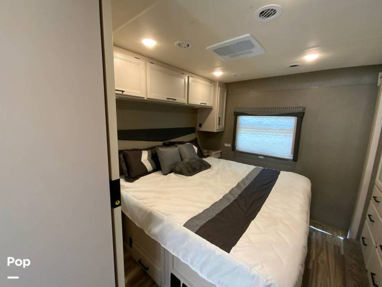 A photo of this 2021 Thor Motor Coach A.C.E. Evo 32.3