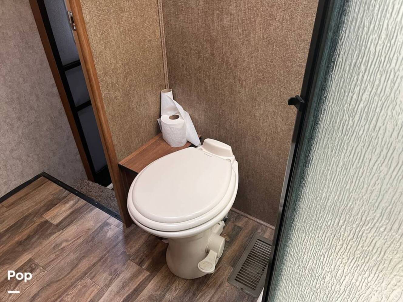 A photo of this 2016 Prime Time Crusader 337QBH