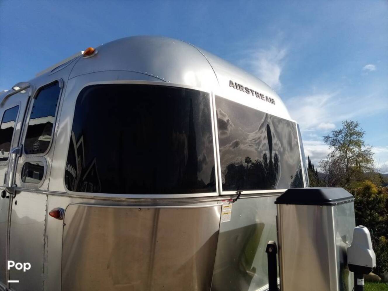 A photo of this 2016 Airstream Classic 30 Twin