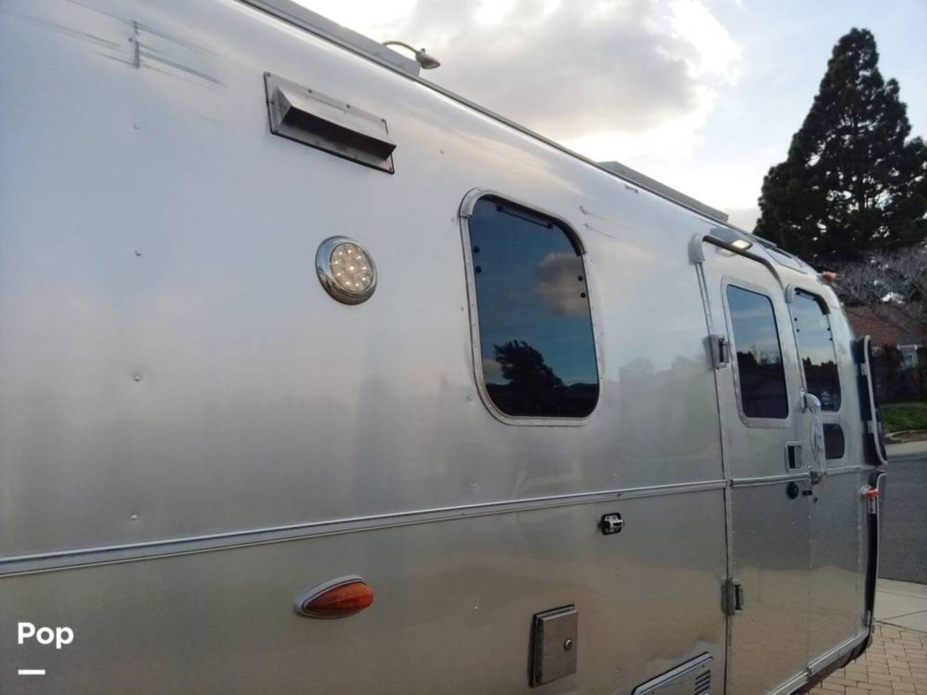 A photo of this 2016 Airstream Classic 30 Twin