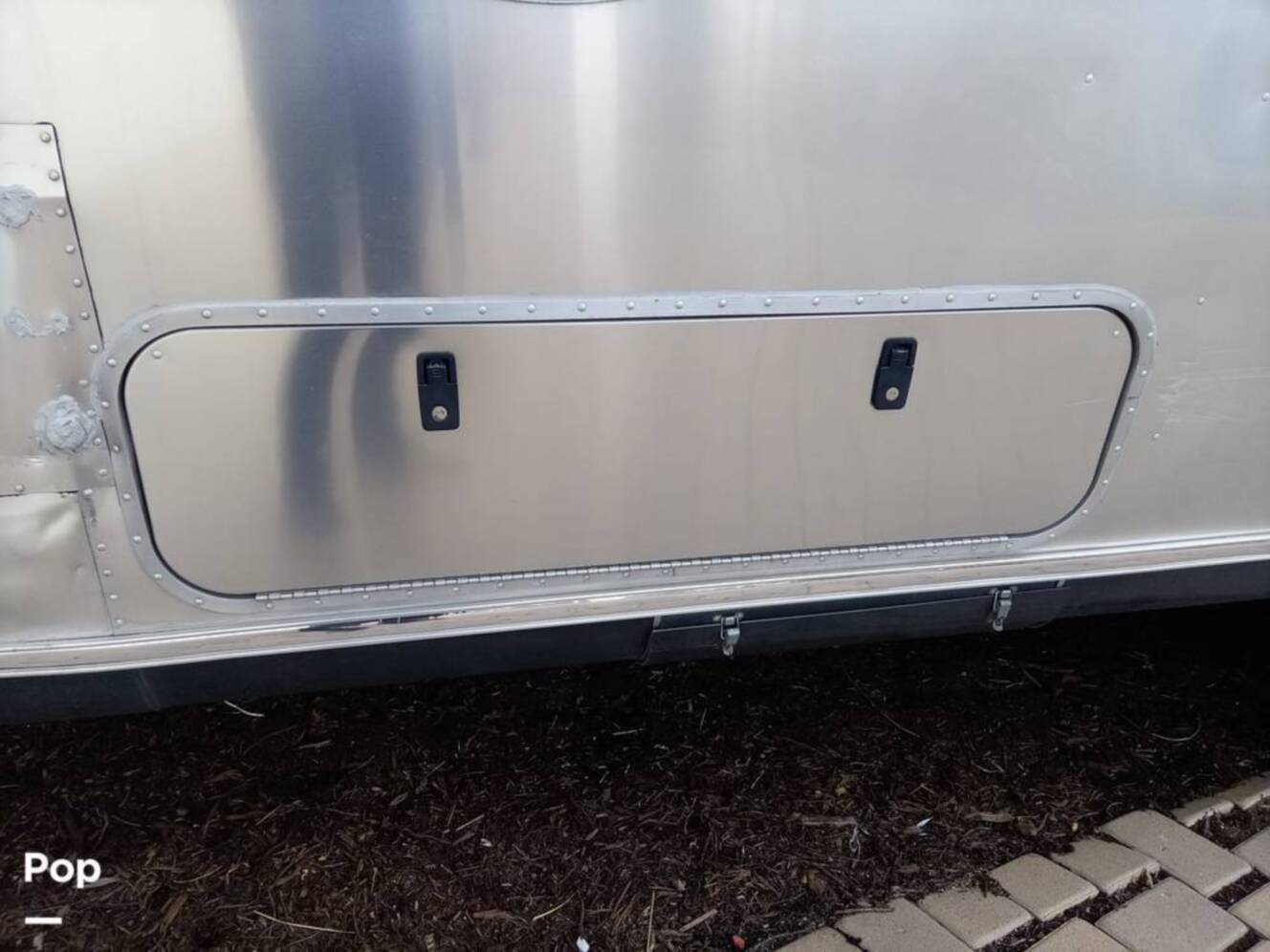 A photo of this 2016 Airstream Classic 30 Twin