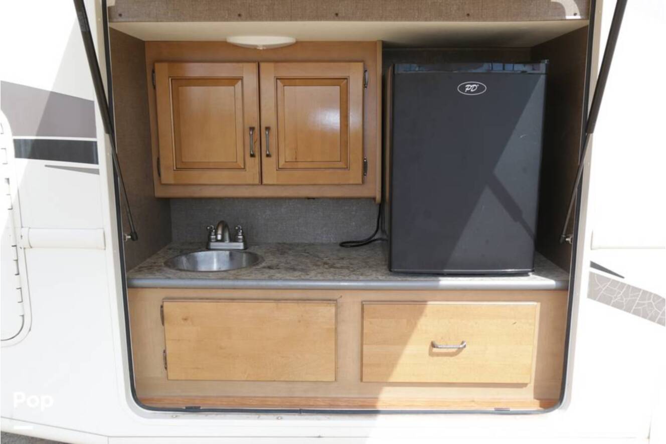 A photo of this 2017 Thor Motor Coach Hurricane 34J