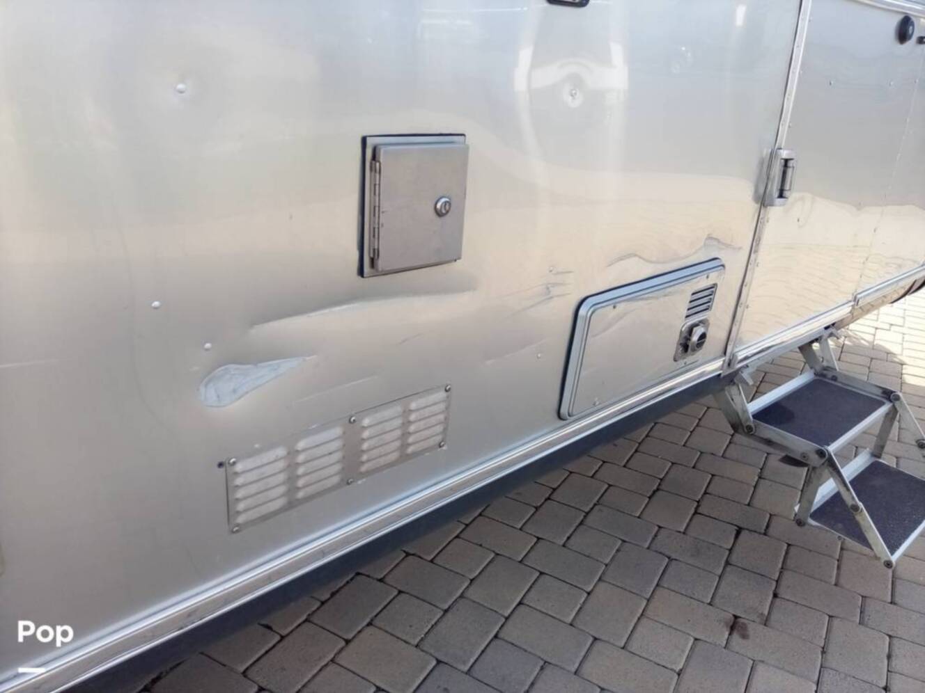 A photo of this 2016 Airstream Classic 30 Twin