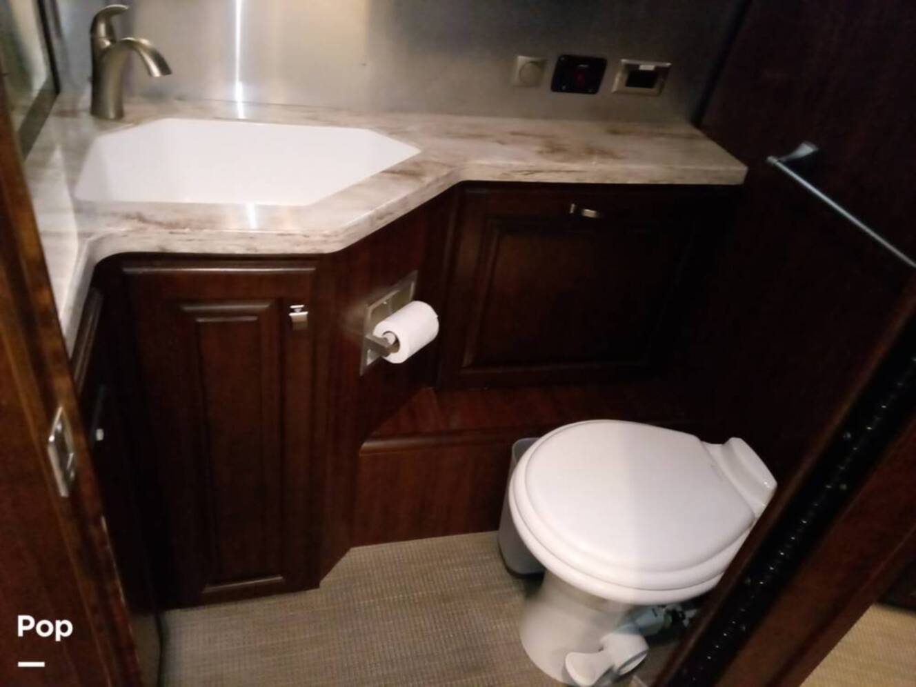 A photo of this 2016 Airstream Classic 30 Twin