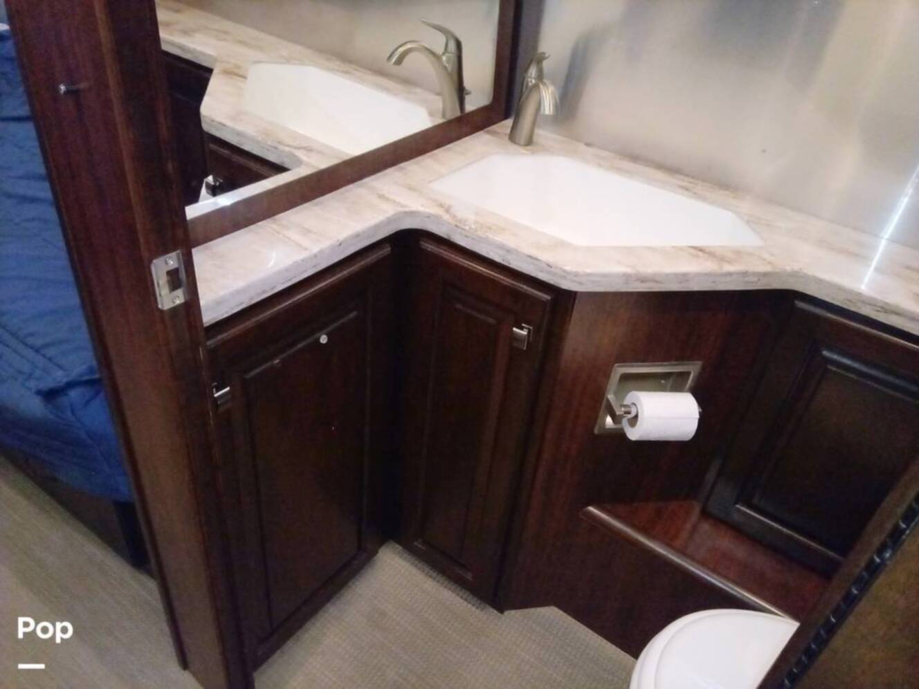 A photo of this 2016 Airstream Classic 30 Twin