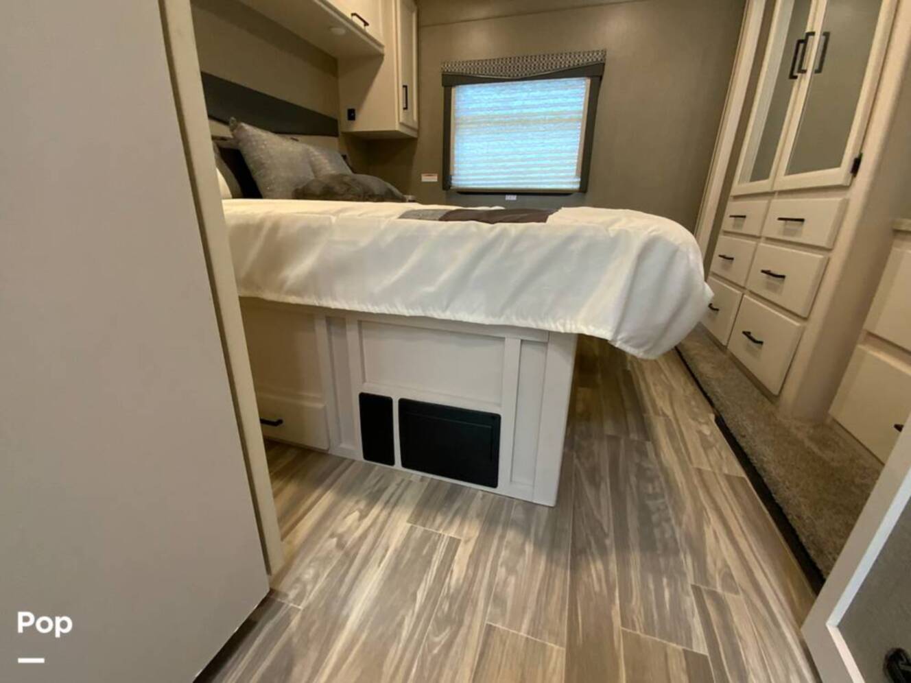 A photo of this 2021 Thor Motor Coach A.C.E. Evo 32.3