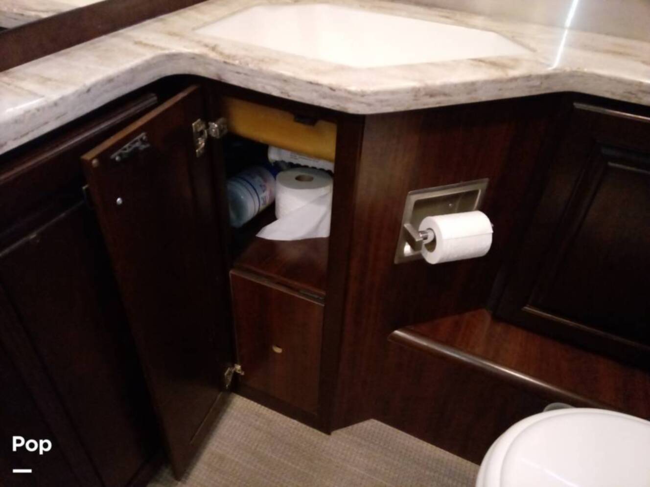 A photo of this 2016 Airstream Classic 30 Twin