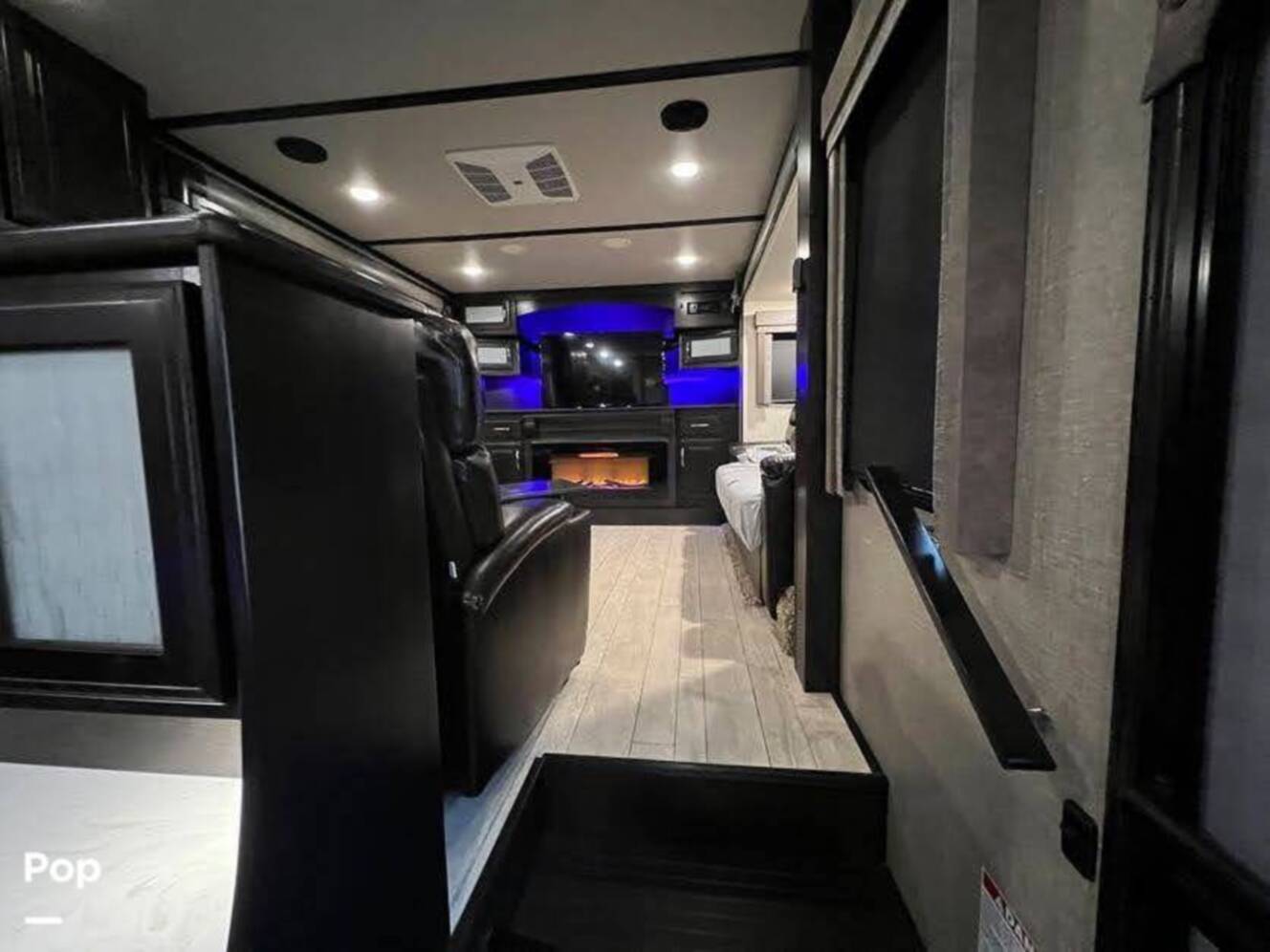A photo of this 2018 Grand Design Momentum 376TH