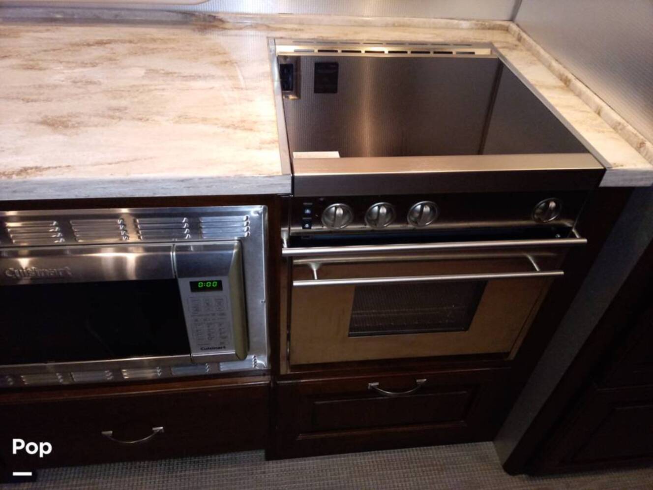 A photo of this 2016 Airstream Classic 30 Twin