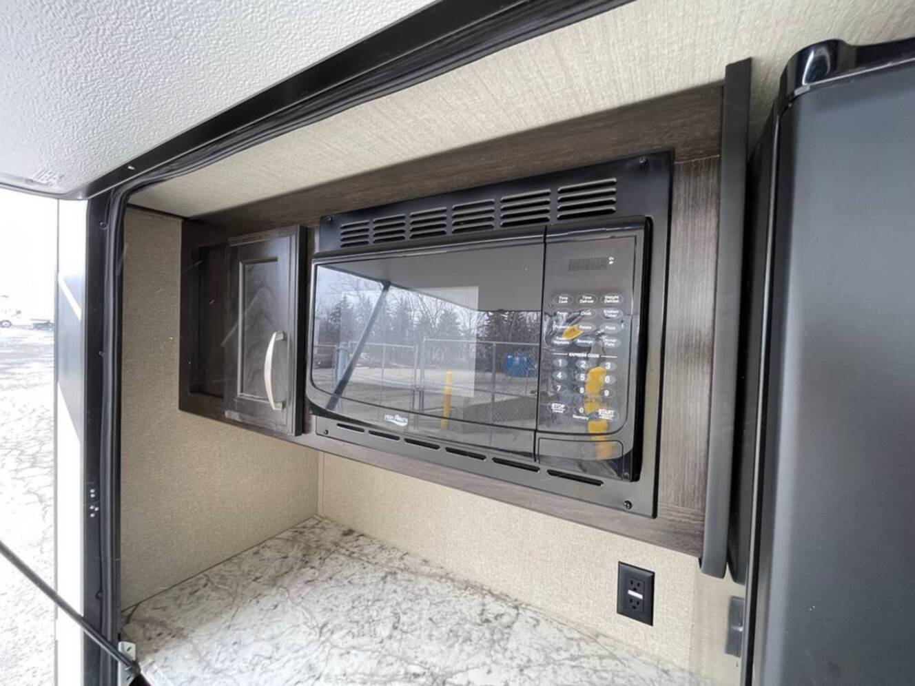 A photo of this 2018 Grand Design Imagine 3170BH
