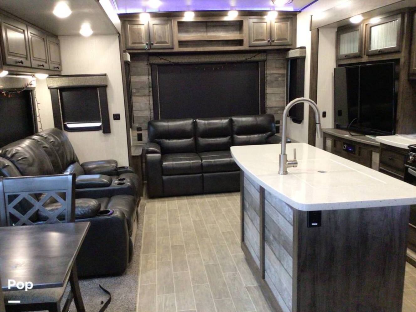 A photo of this 2020 Heartland Bighorn 39MB