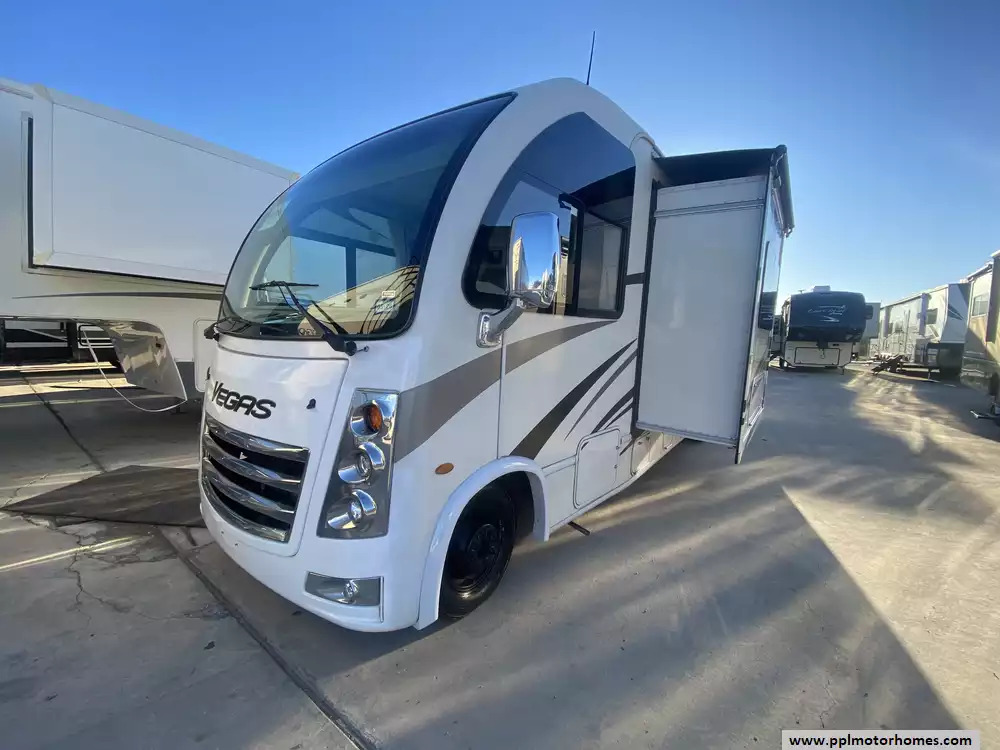 2022 Thor Vegas 24.3 in new braunfels TX