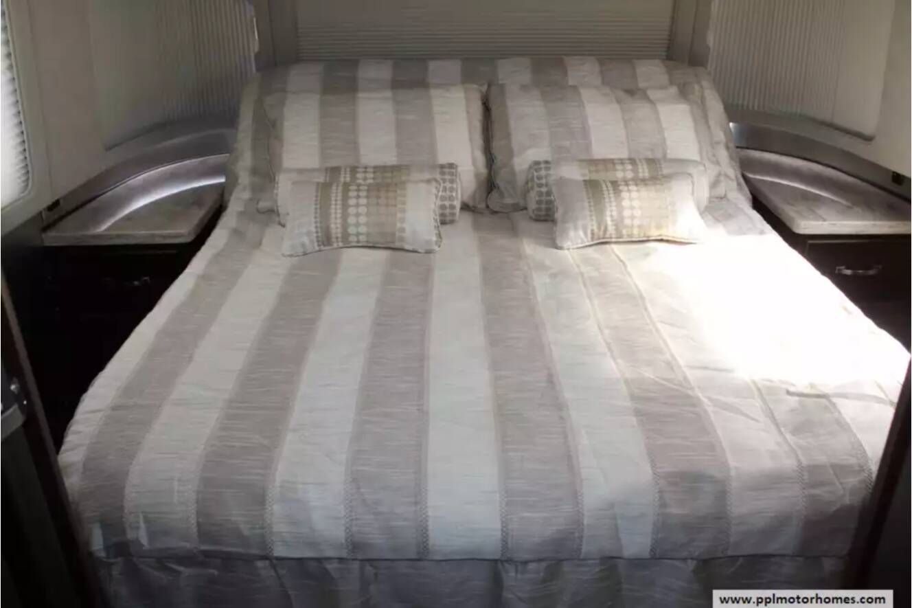 A photo of this 2016 Airstream Airstream Classic 30