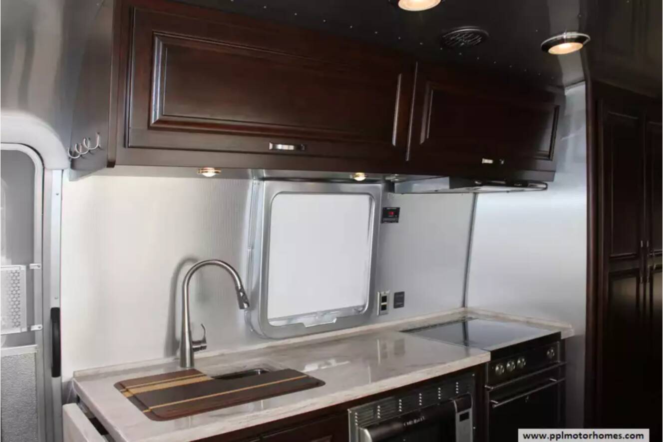A photo of this 2016 Airstream Airstream Classic 30